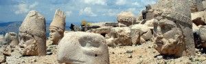 fallen monuments on mt nemrut